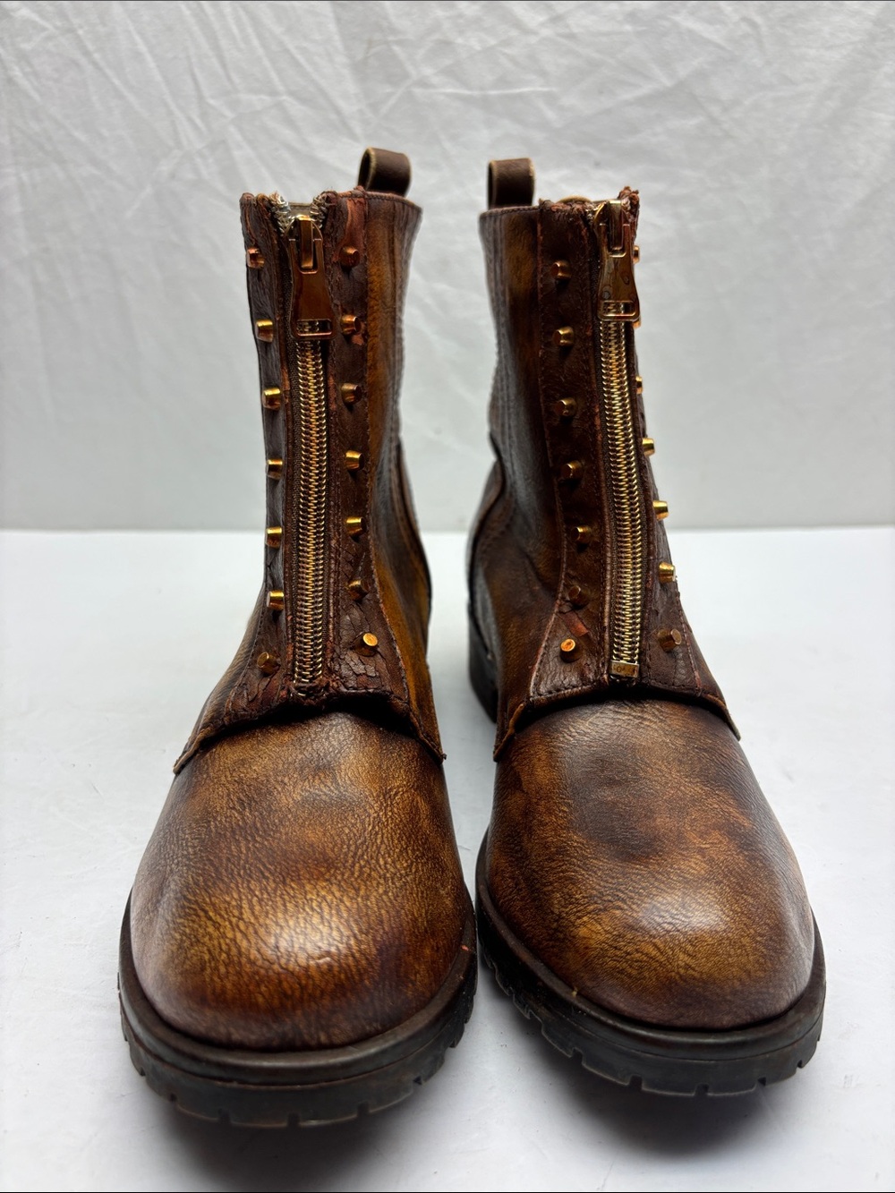 Refresh ankle boots, women’s SZ 8, box 65